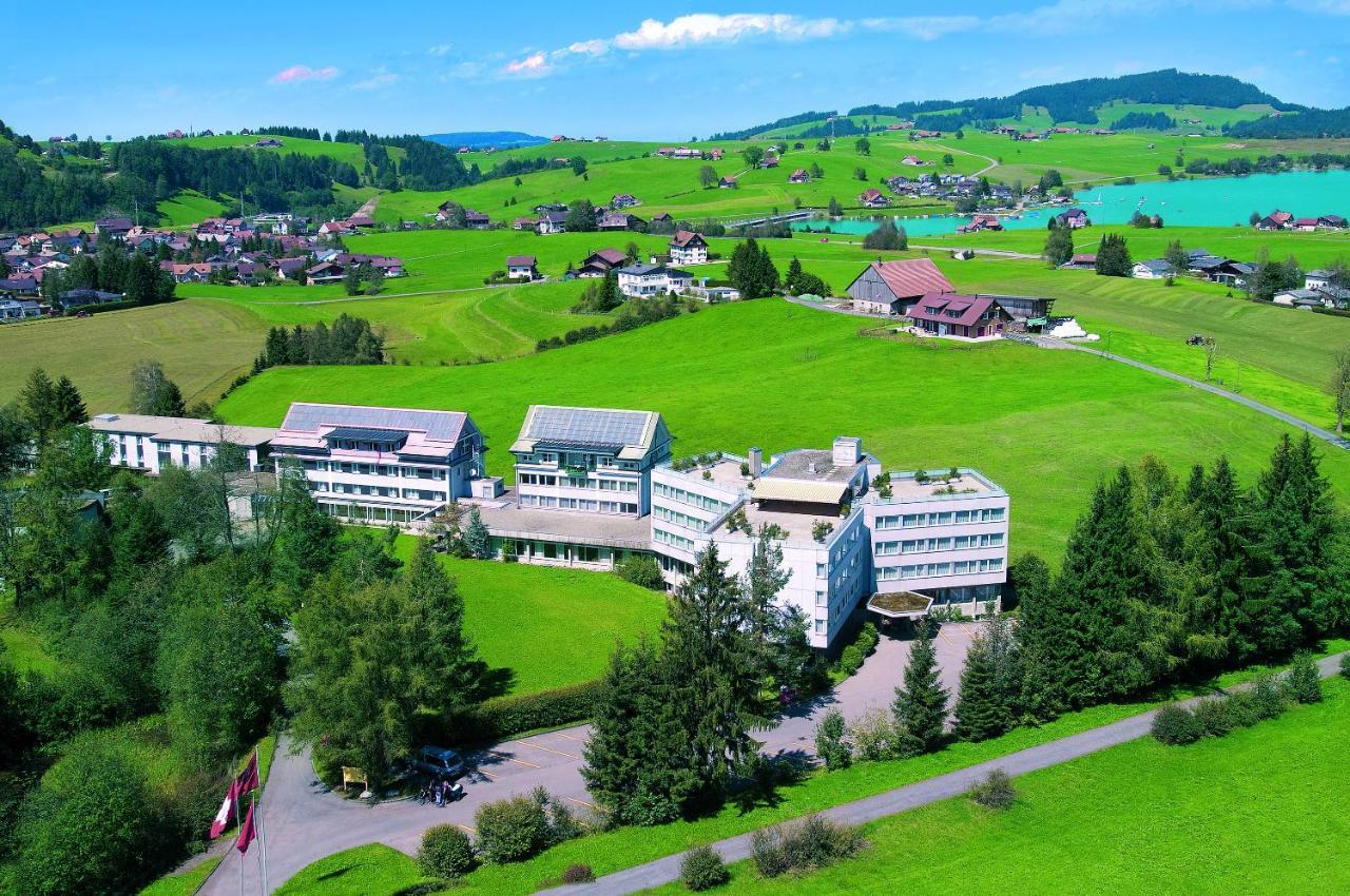Allegro Alpin Lodge Айнзиделн Екстериор снимка